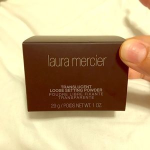 Laura Mercier translucent powder